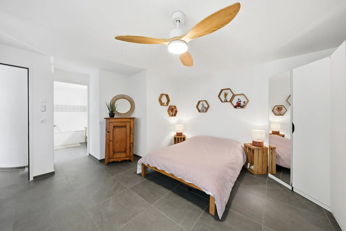 Appartement Triplex Charmant - Photo 3 sur 13