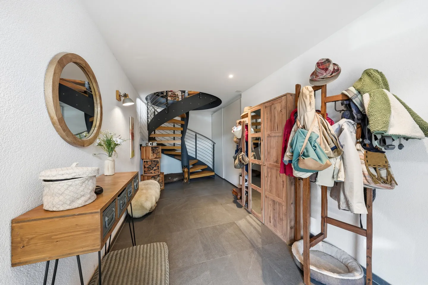 Appartement Triplex Charmant - Photo 2 sur 13
