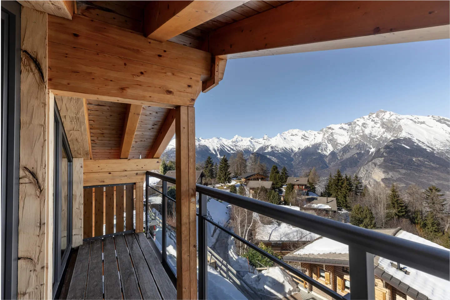 Chalet eccezionale ristrutturato nel 2024 - Vista panoramica sulle Alpi - Foto 13 di 13