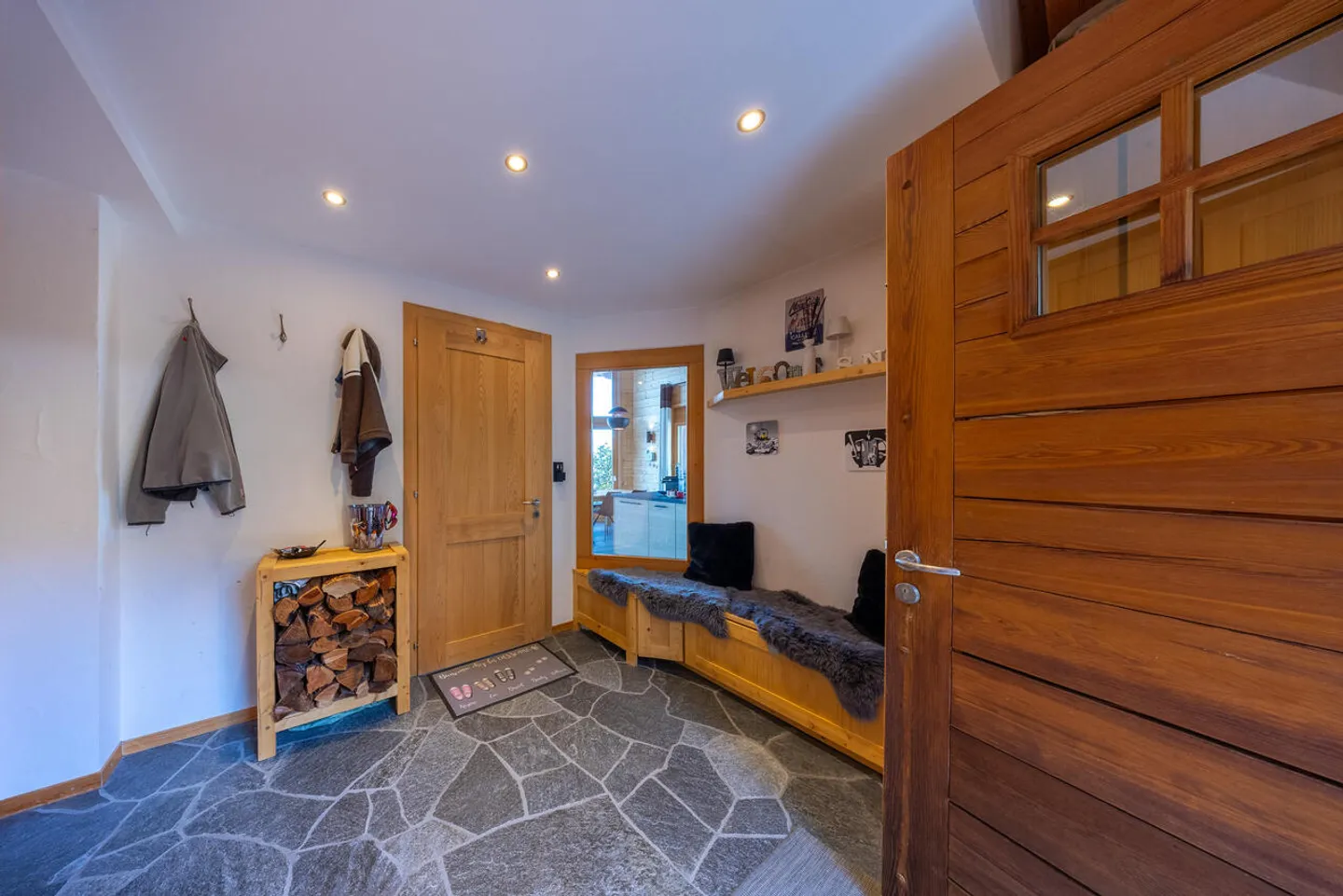 Magnifico chalet con 4 camere nella zona ricercata di Nendaz - Foto 2 di 13