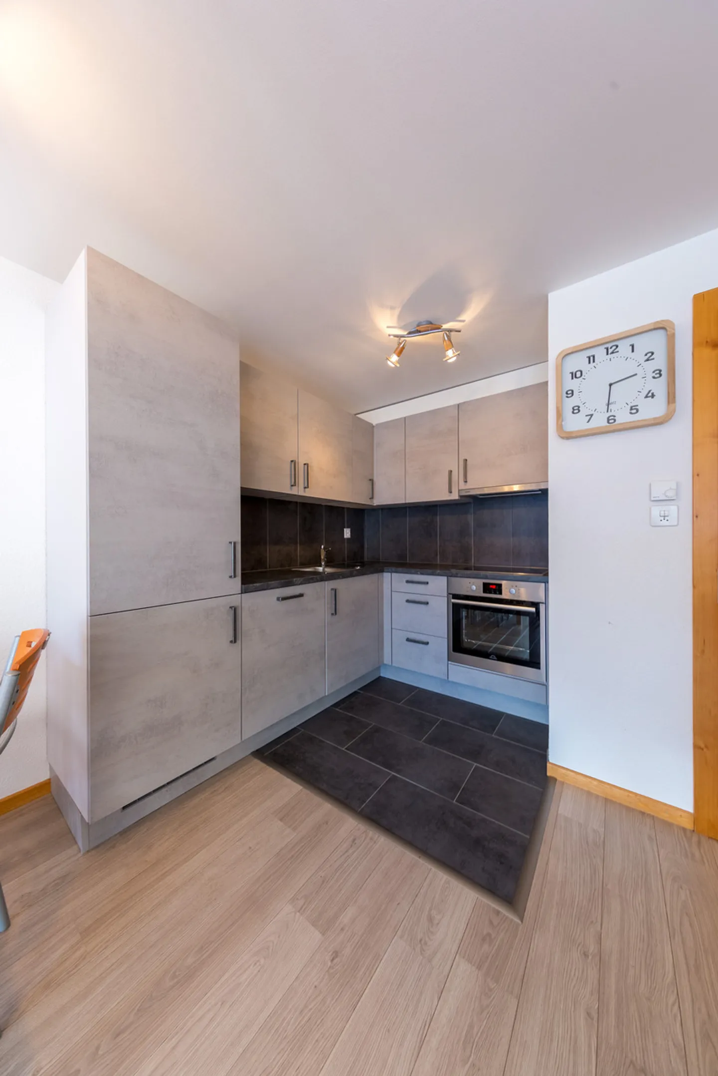 Ai piedi delle piste, bel 2.5 locali a Nendaz - Foto 5 di 13