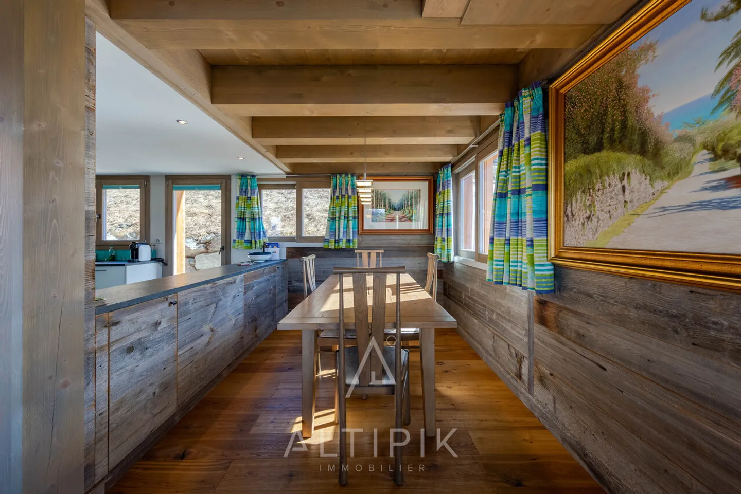 Superb chalet close to Sion and the 4 Valleys area - Photo 5 of 13