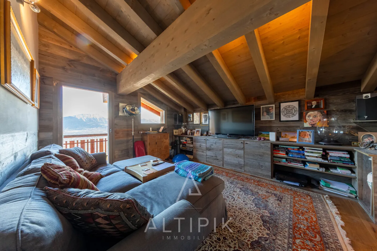 Superb chalet close to Sion and the 4 Valleys area - Photo 10 of 13