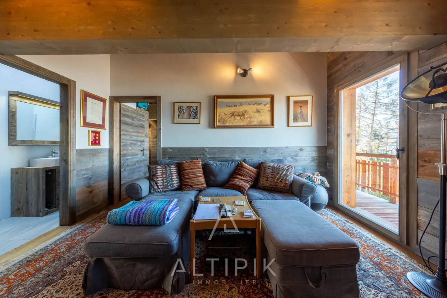 Superb chalet close to Sion and the 4 Valleys area - Photo 12 of 13