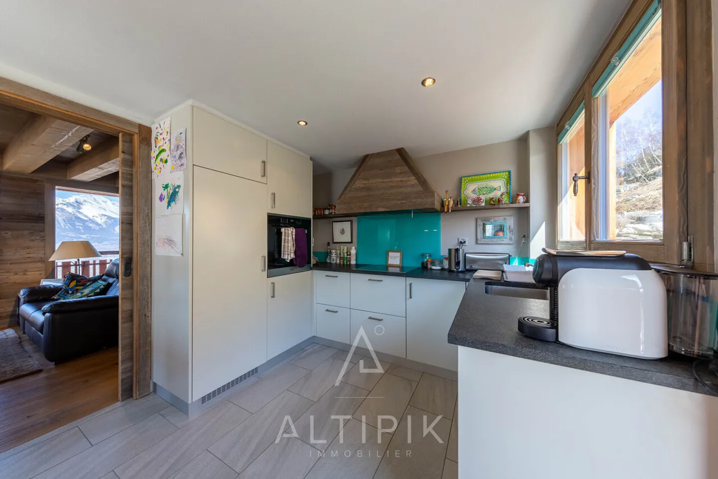 Superb chalet close to Sion and the 4 Valleys area - Photo 6 of 13