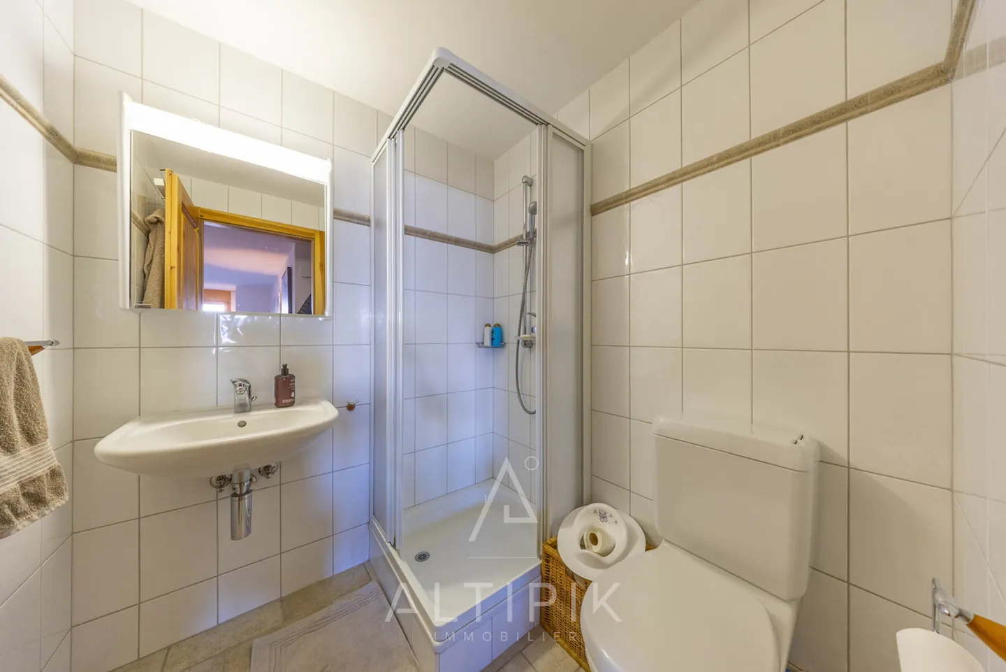 Appartamento con 3 camere da letto in pieno centro con accesso alla piscina - Foto 6 di 13