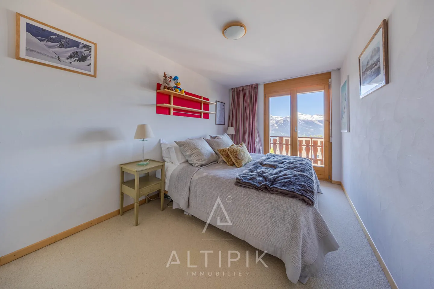 Appartamento con 3 camere da letto in pieno centro con accesso alla piscina - Foto 13 di 13