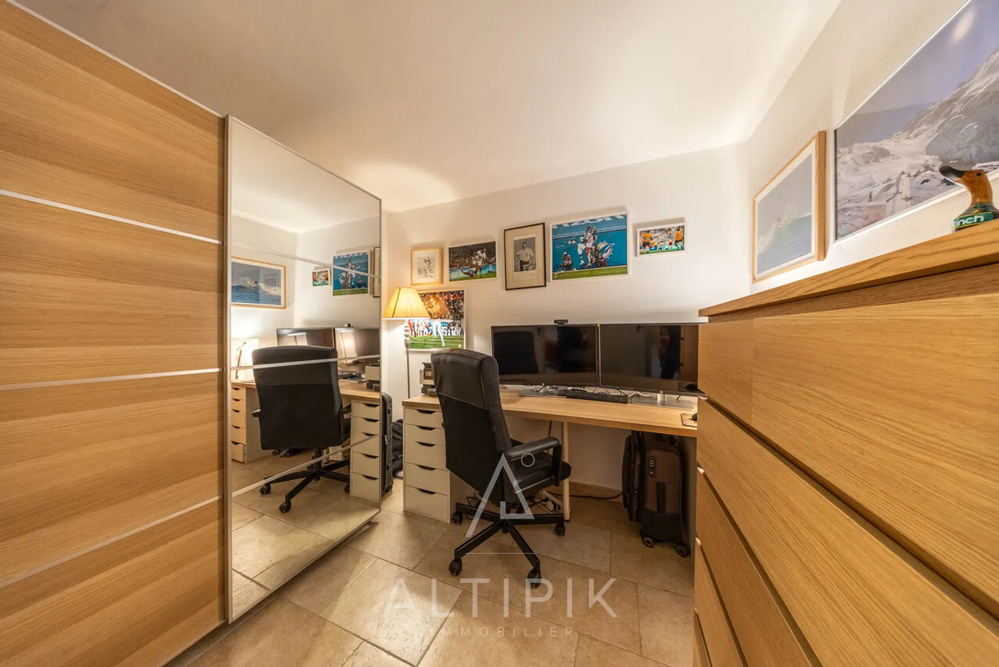 Appartamento con 3 camere da letto in pieno centro con accesso alla piscina - Foto 10 di 13