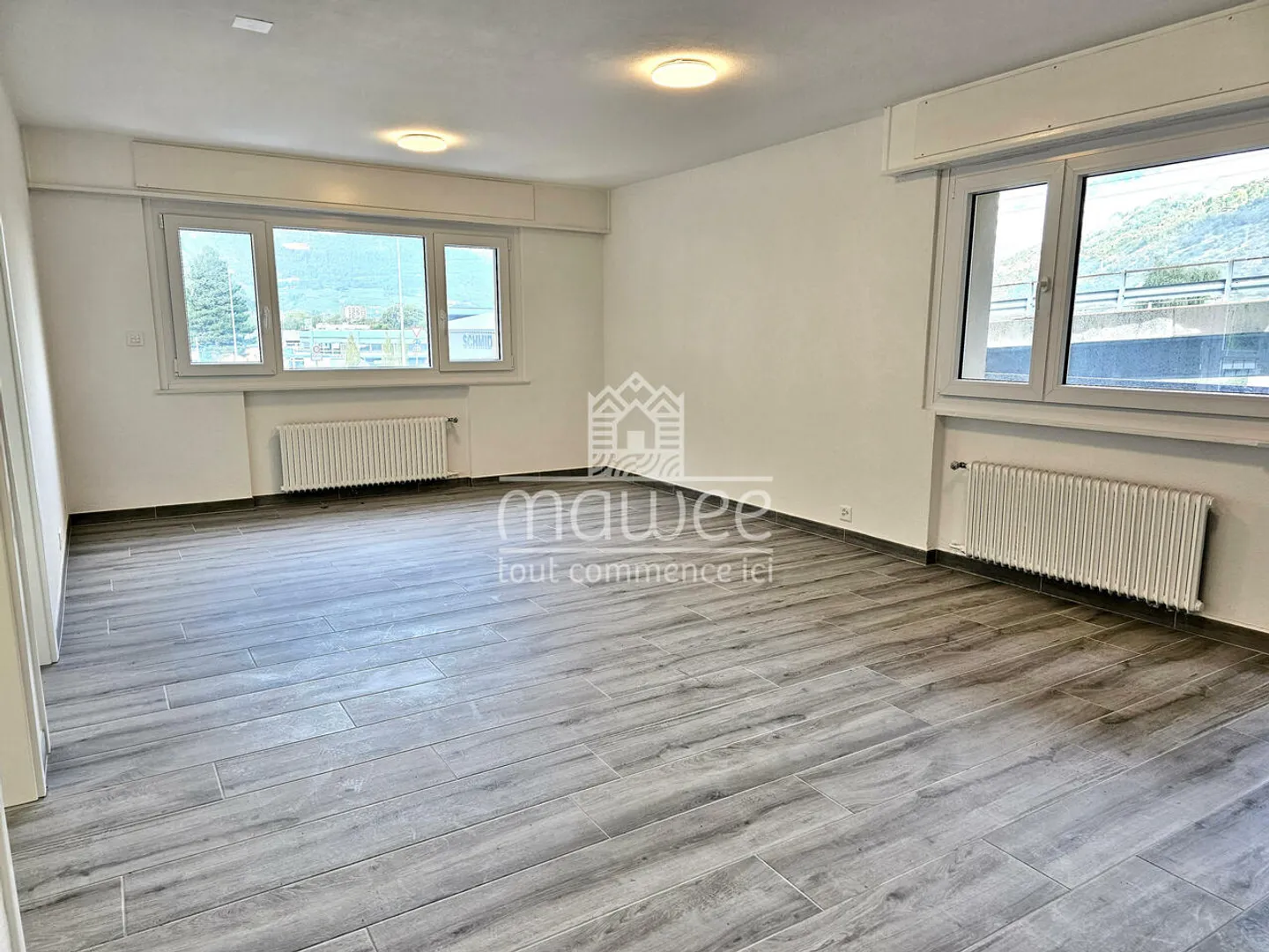 4.5 Zimmerwohnung komplett renoviert ! - Foto 4 von 10