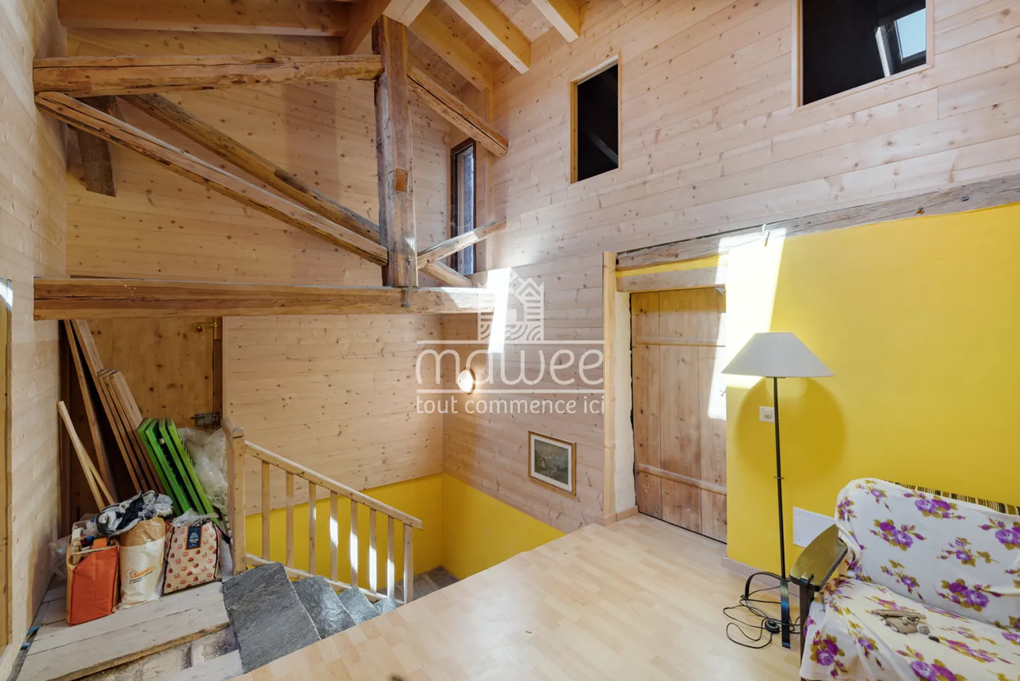 7-Zimmer-Dorfhaus mit zu renovierender Scheune in Orsières! - Foto 2 von 13