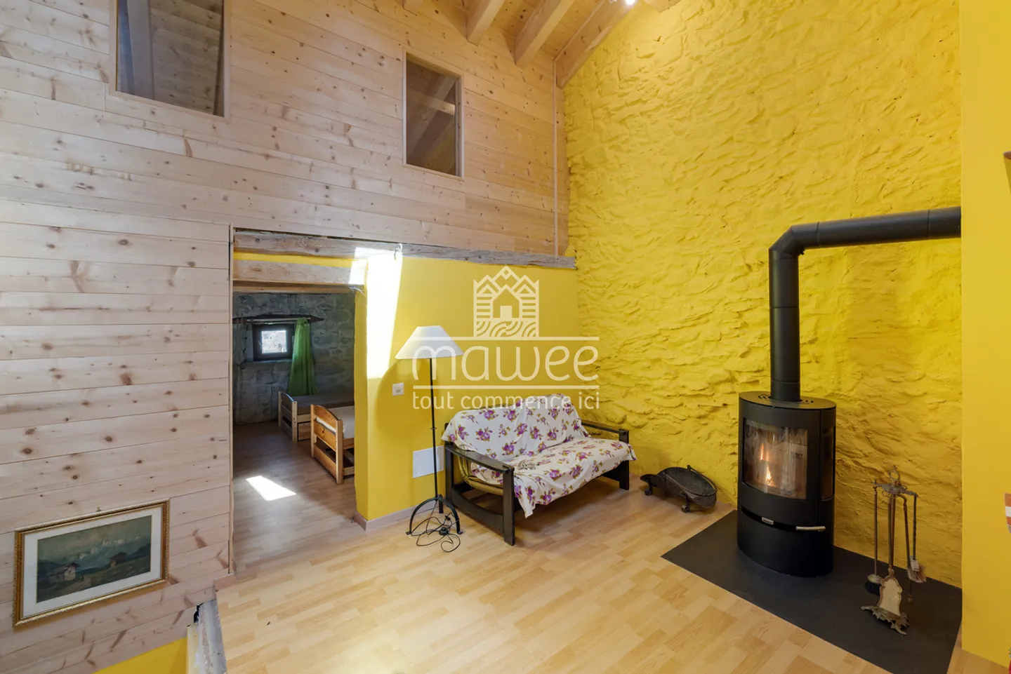 7-Zimmer-Dorfhaus mit zu renovierender Scheune in Orsières! - Foto 1 von 13