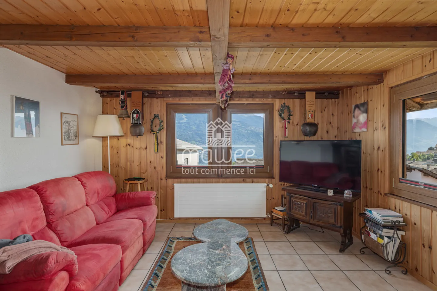 Semi-detached chalet with outbuilding and great potential in Granois - Photo 4 of 13