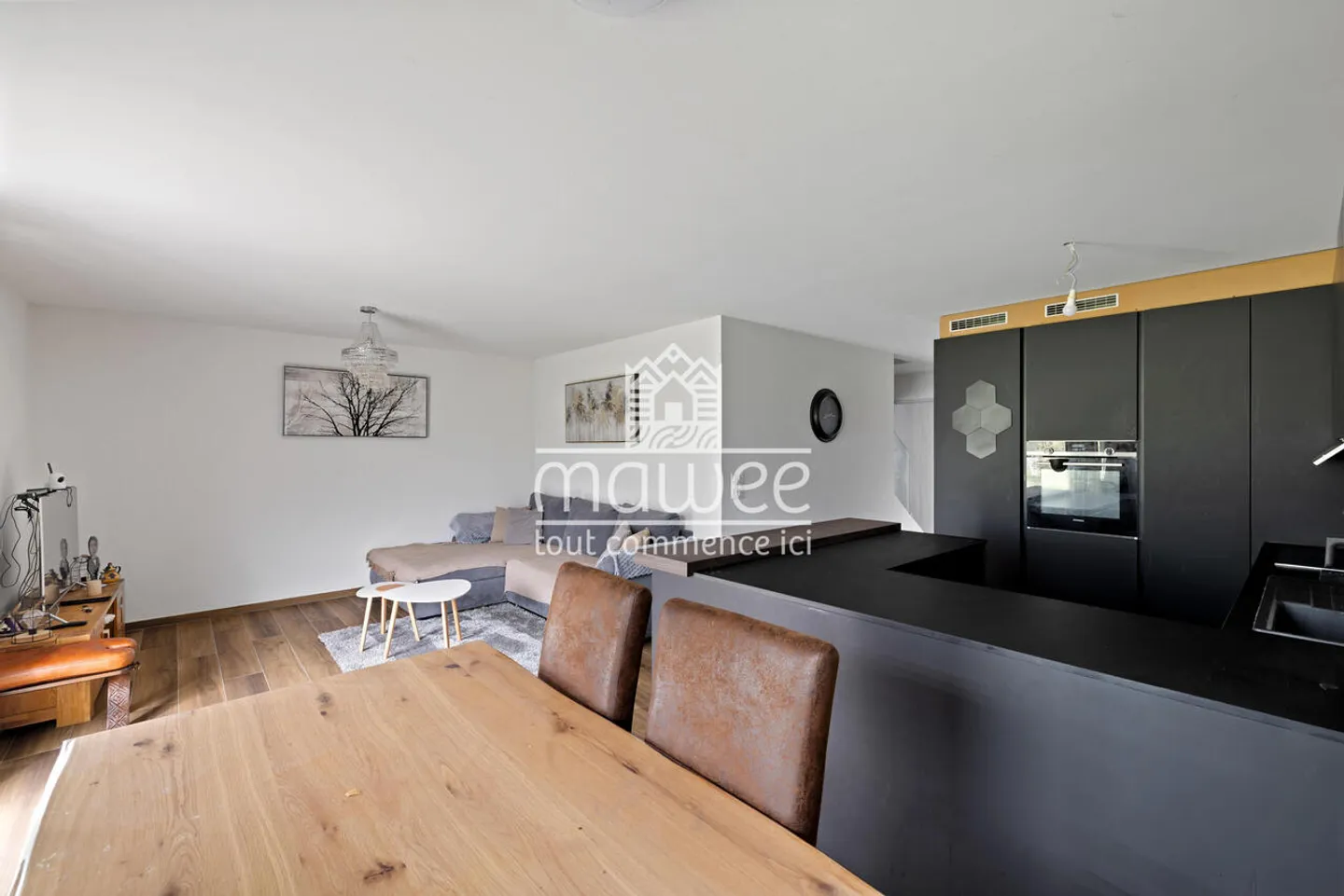 Magnificent modern detached villa in Charrat - Photo 3 of 13