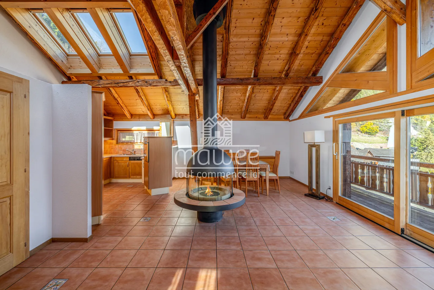 Rare opportunity - chalet with studio in secondary residence! - Photo 6 of 13