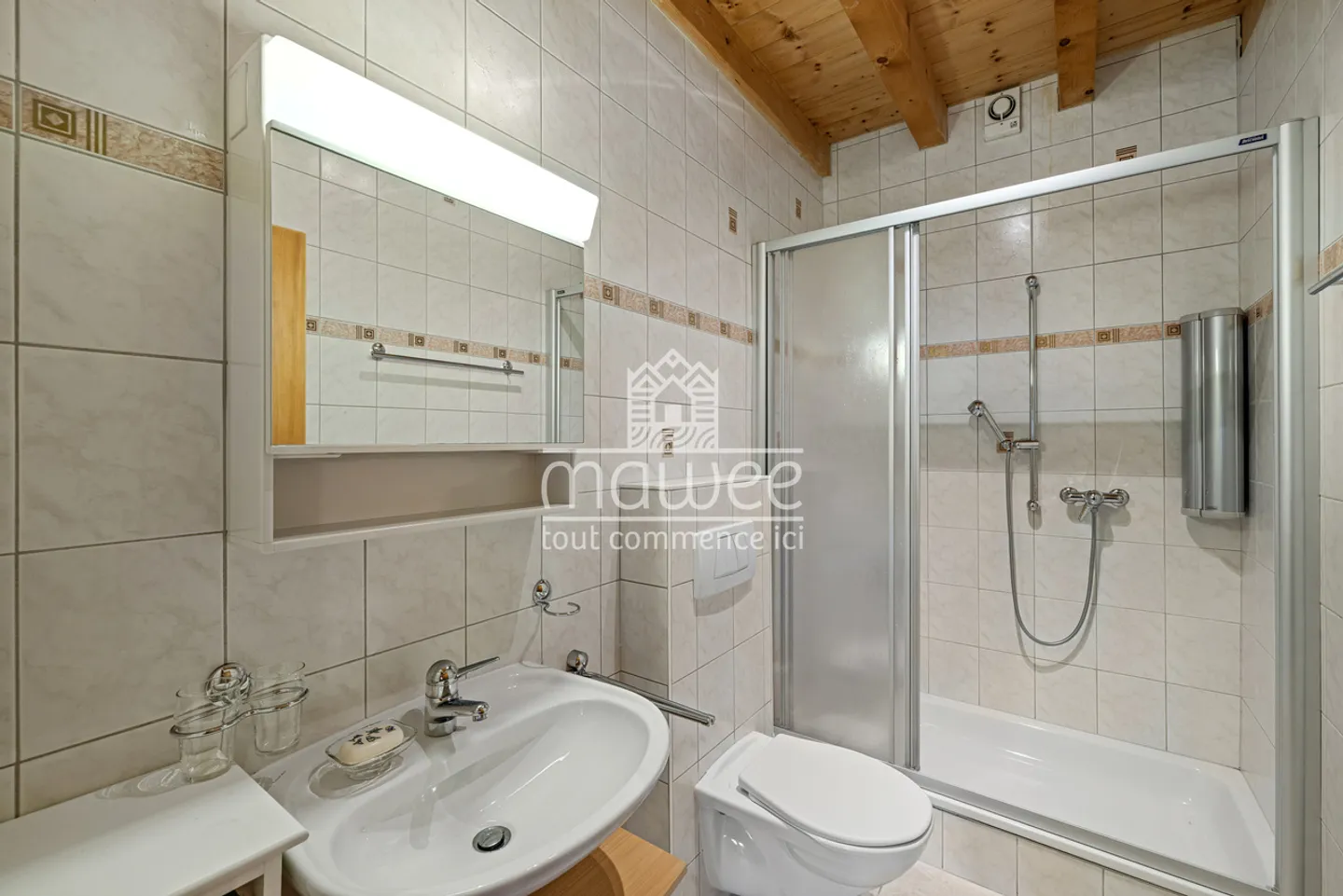 Rare opportunity in Vens - chalet with independent studio! - Photo 11 of 12