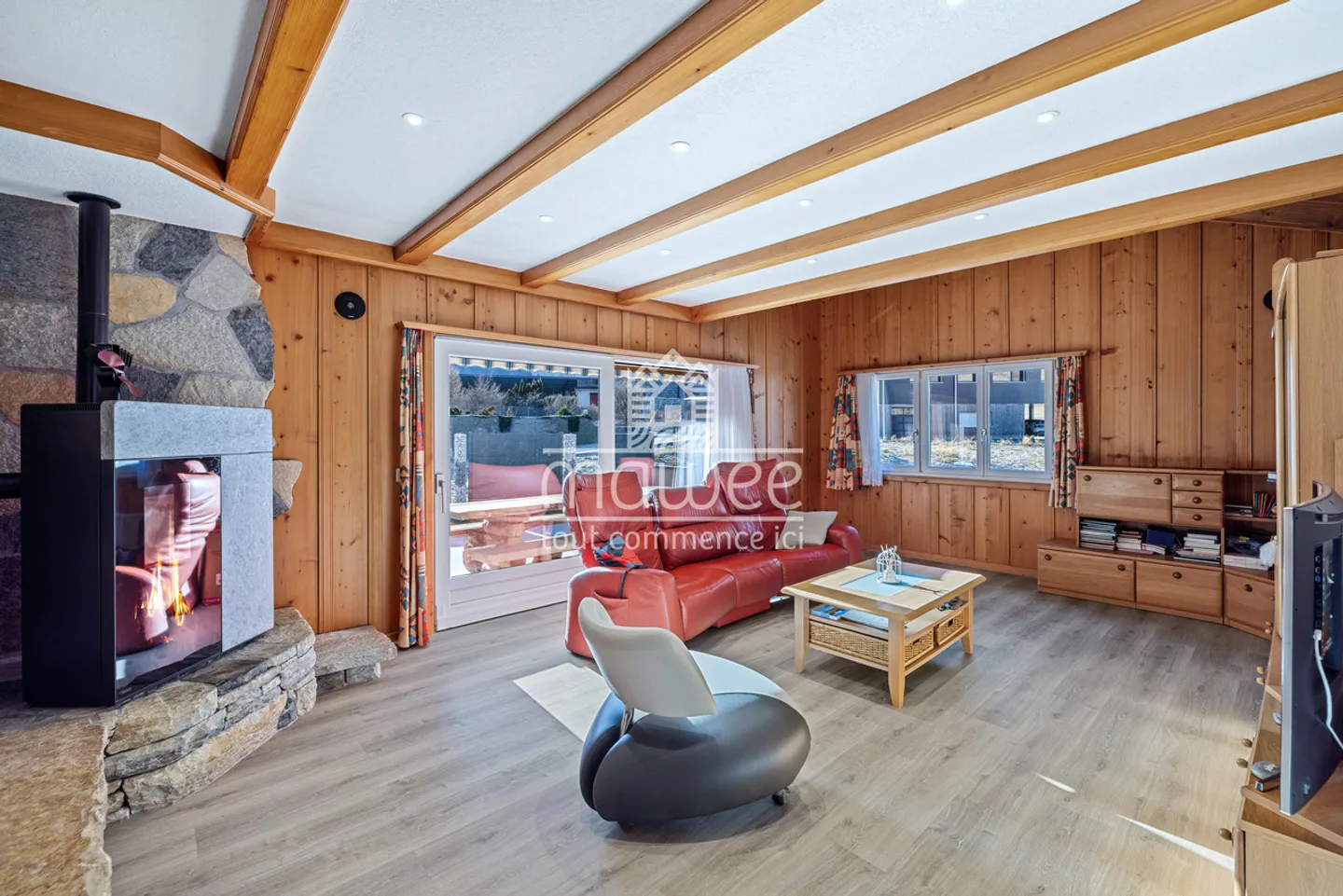 Spacious villa with terrace and garage in Orsières! - Photo 6 of 12