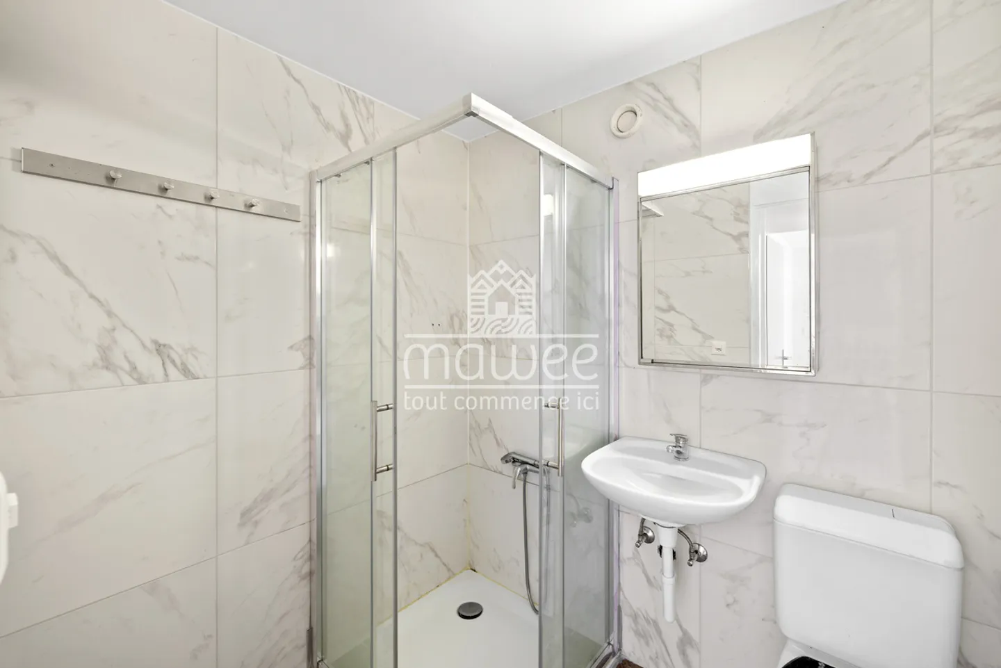 Beautiful 4.5 room apartment with loggia and included parking space - Photo 8 of 13