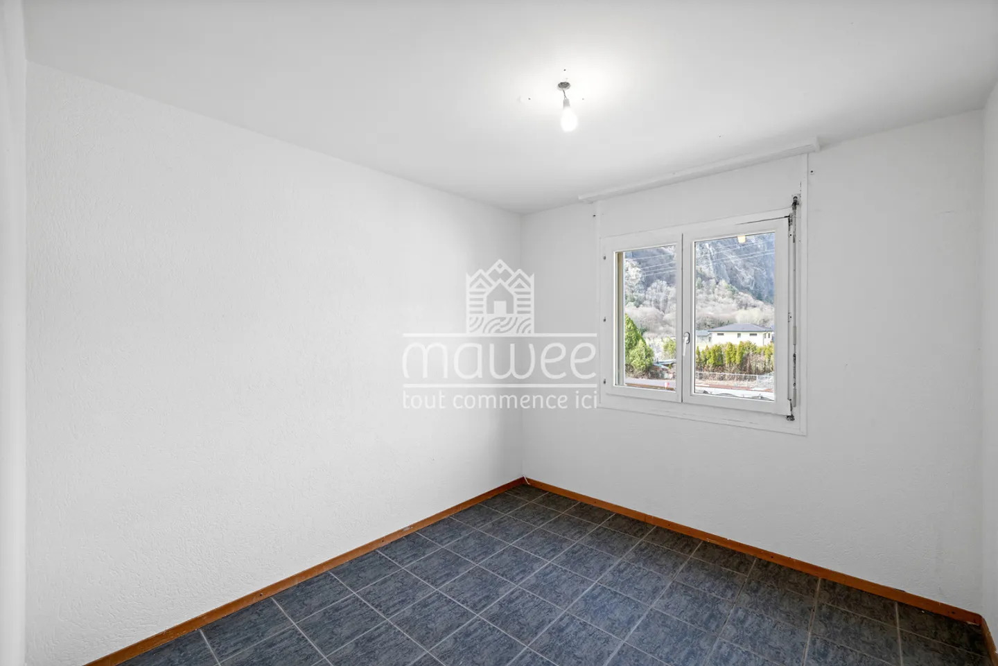Beautiful 4.5 room apartment with loggia and included parking space - Photo 13 of 13