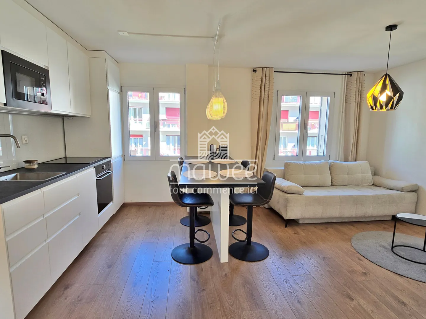 Beautiful renovated 3.5-room apartment just steps from the center - Photo 3 of 13