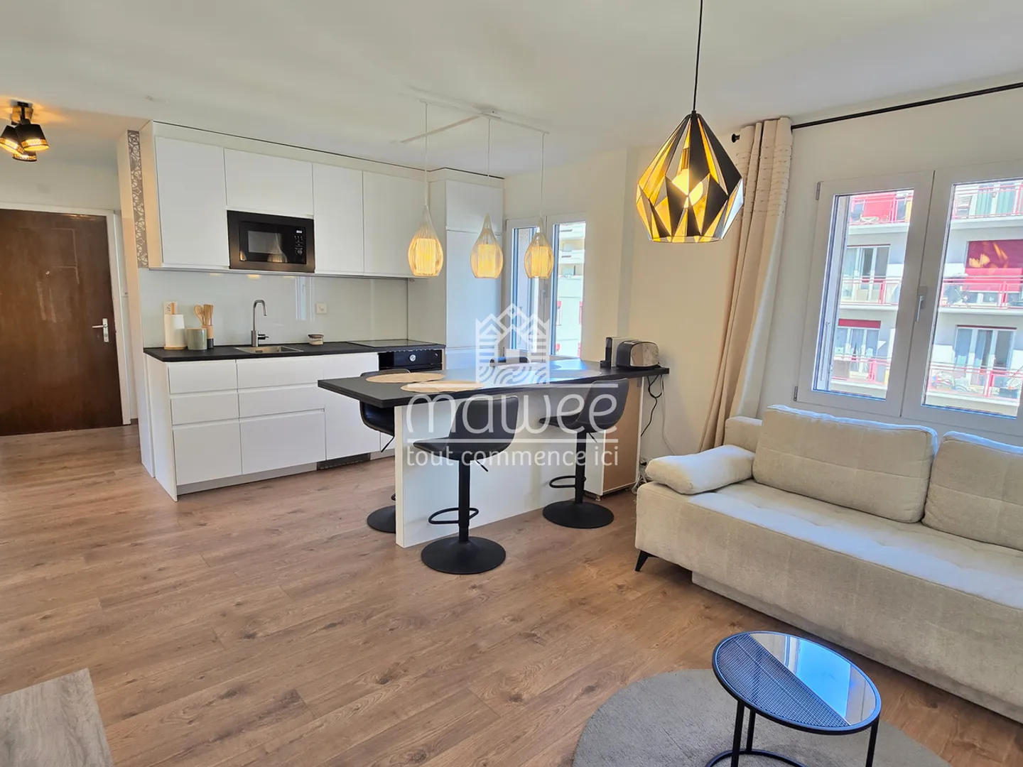 Beautiful renovated 3.5-room apartment just steps from the center - Photo 4 of 13