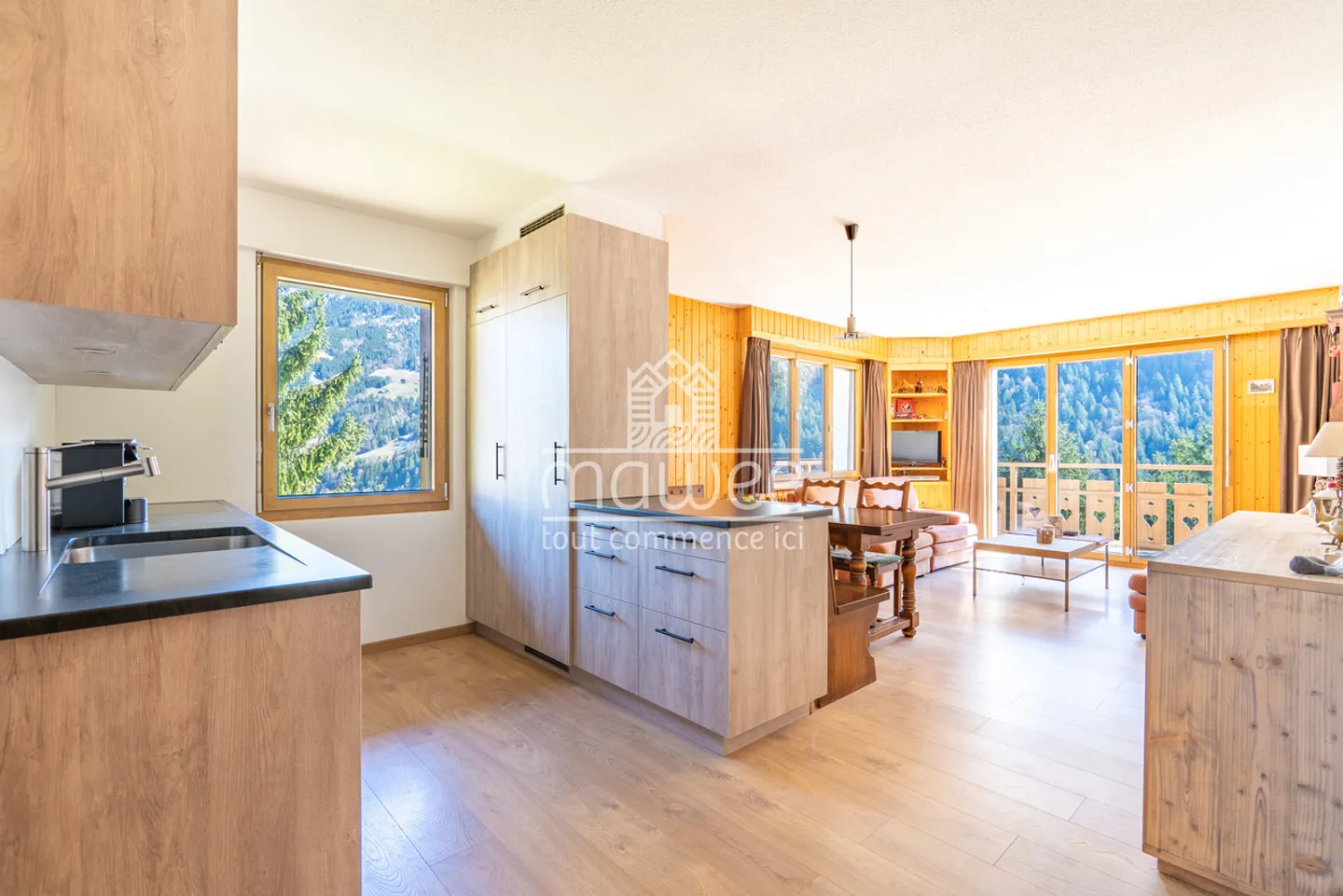 Magnificent 3.5-room renovated apartment - Exceptional location in Champéry! - Photo 1 of 13