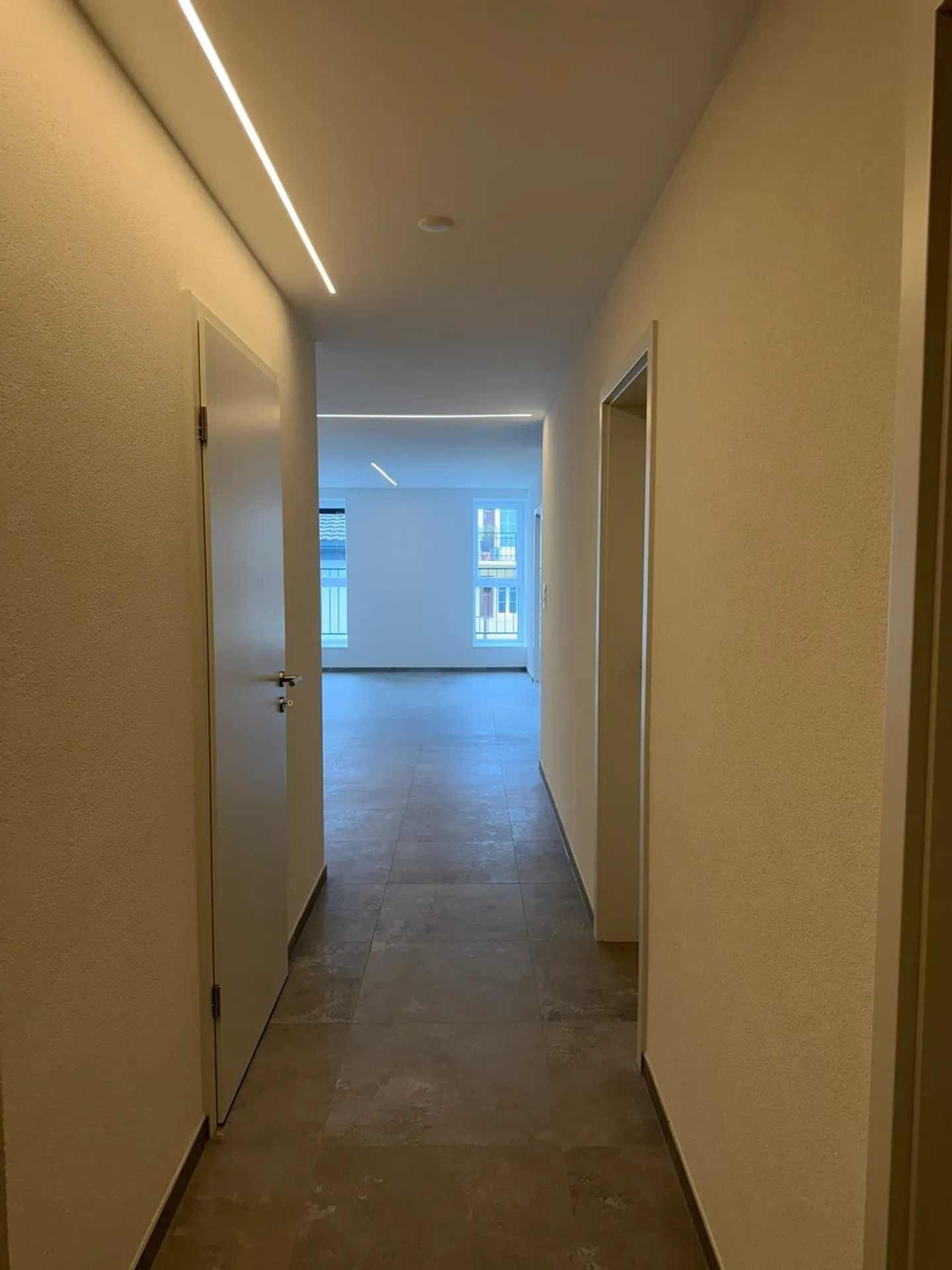 3.5 rooms in Collombey with Loggia in a historic building - Charges and parking spaces included - Photo 6 of 13
