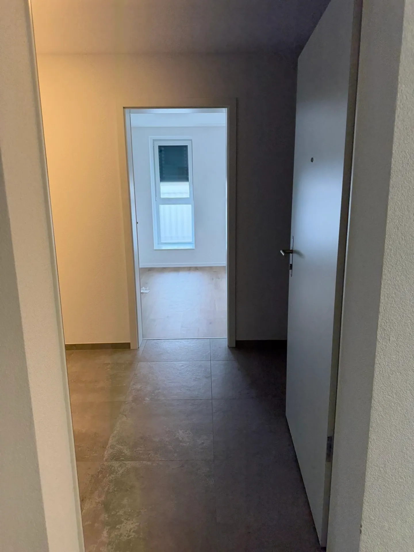 3.5 rooms in Collombey with Loggia in a historic building - Charges and parking spaces included - Photo 2 of 13