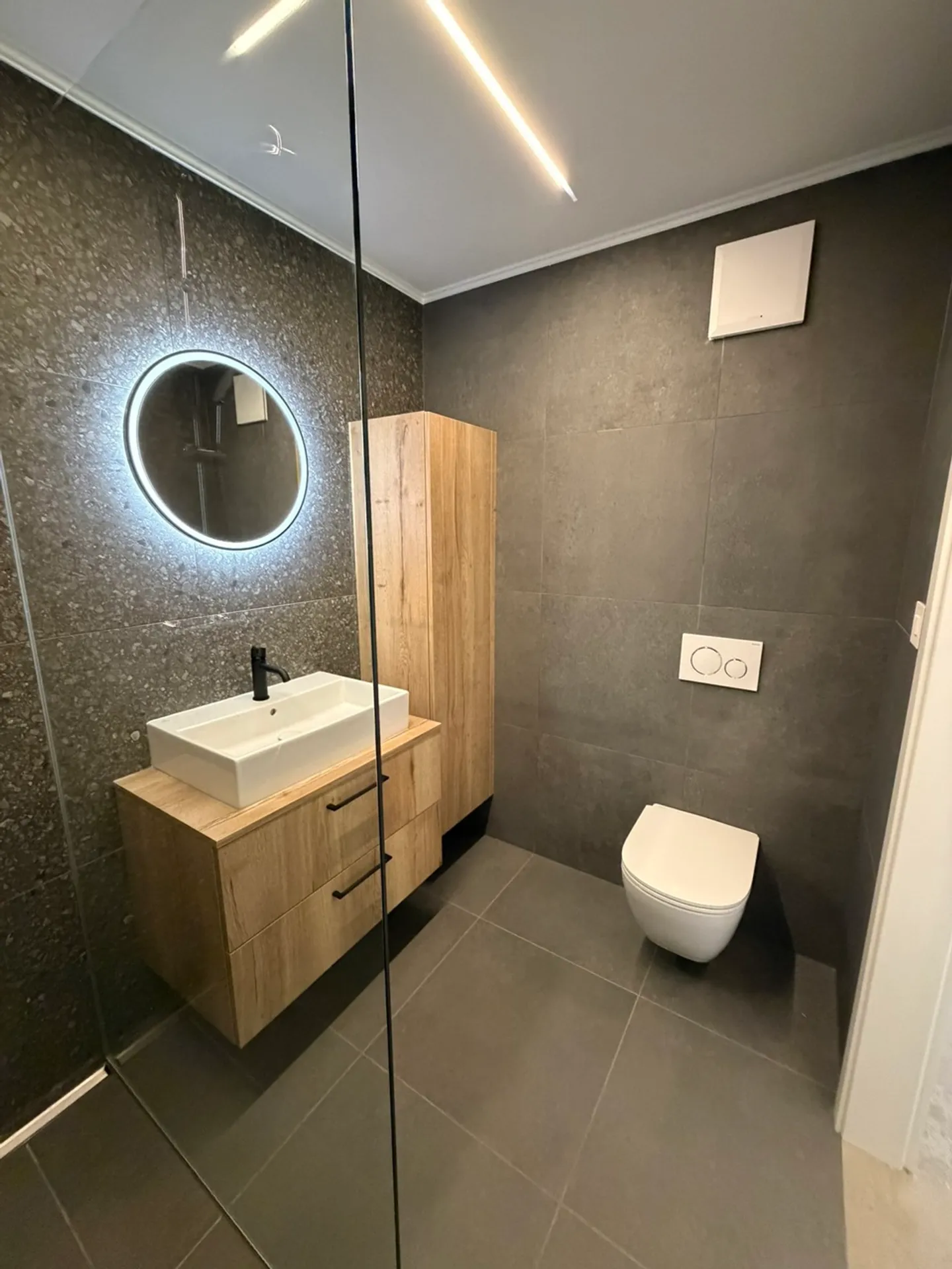 3.5 rooms in Collombey with Loggia in a historic building - Charges and parking spaces included - Photo 9 of 13