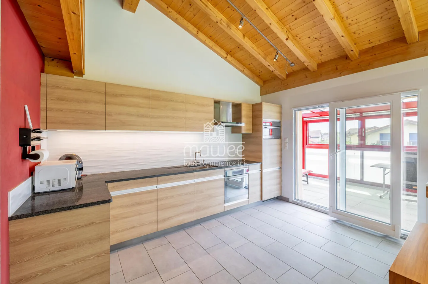 Wunderschöne 4,5 Zimmer mit Mezzanin - Komfort, Volumen und Ruhe - Foto 3 von 13