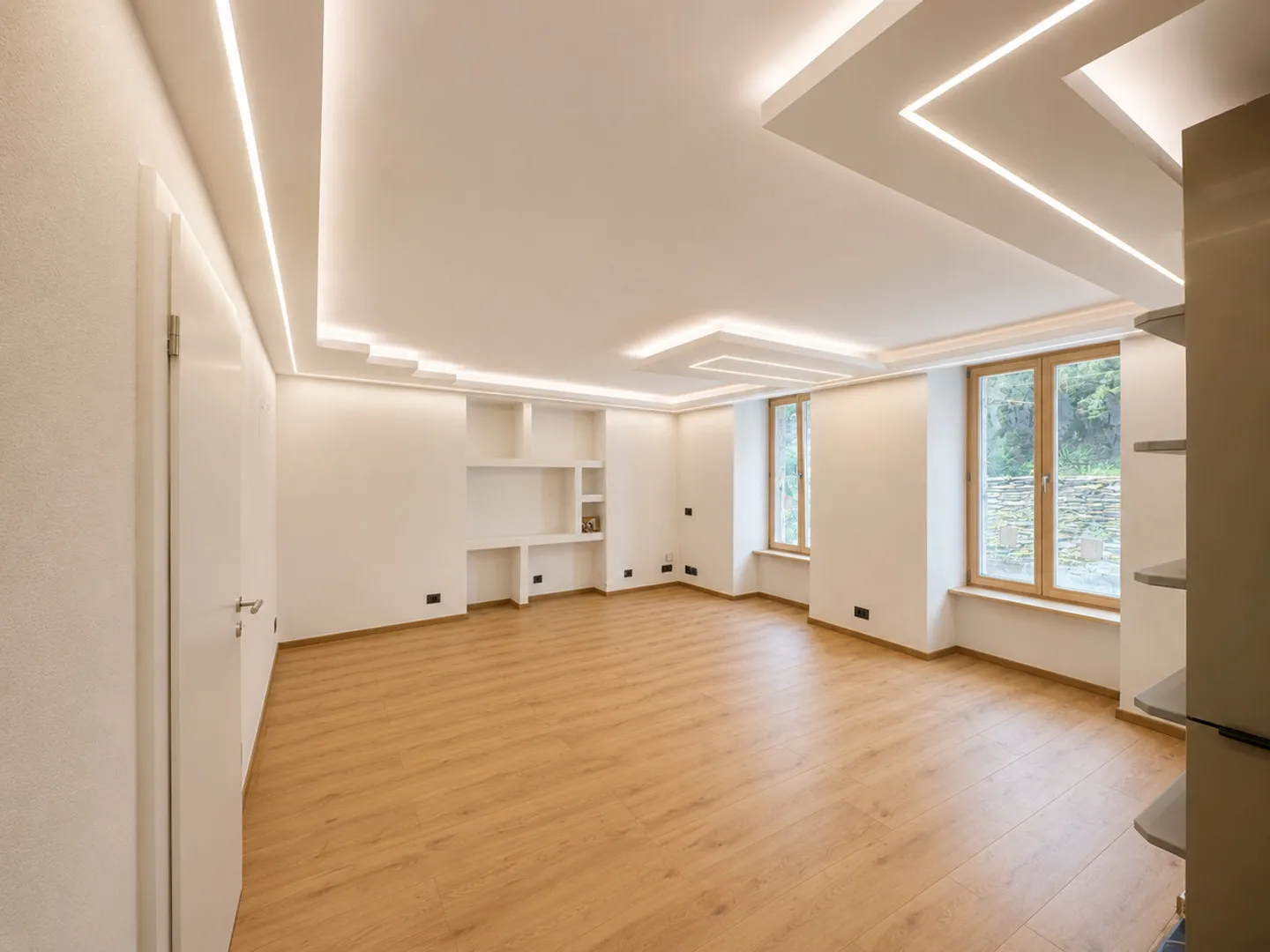 Magnifique appartement rénové au coeur des Valettes - Photo 3 sur 7
