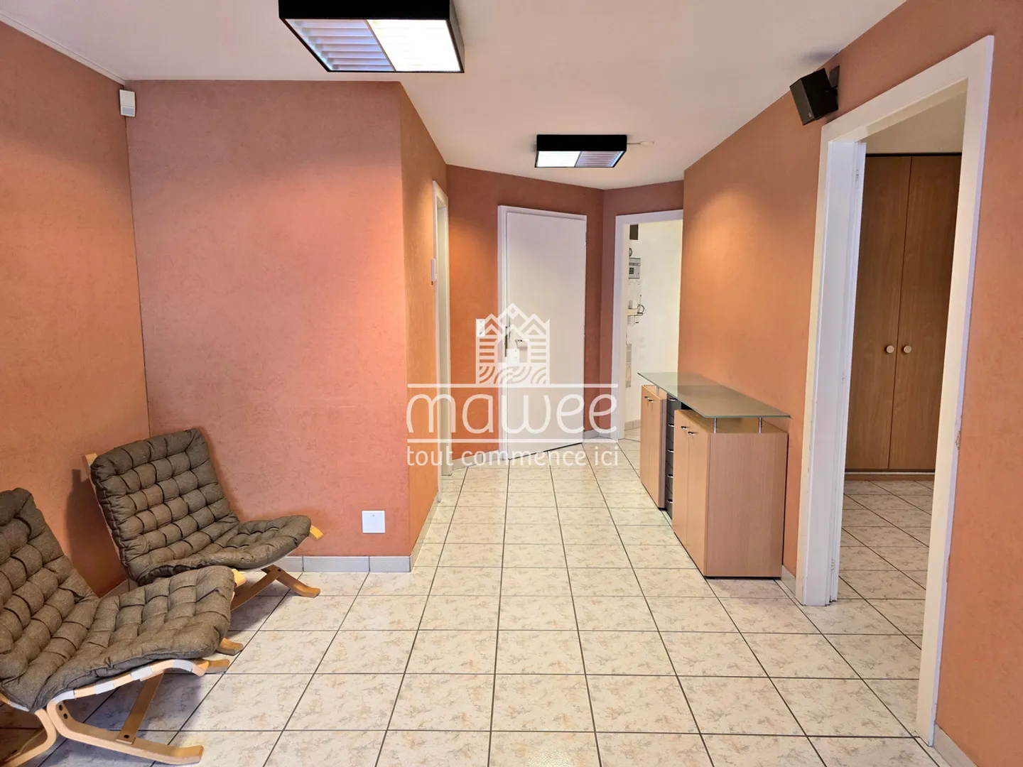 Office / commercial space of 75 m² in the center of Martigny - Photo 3 of 13