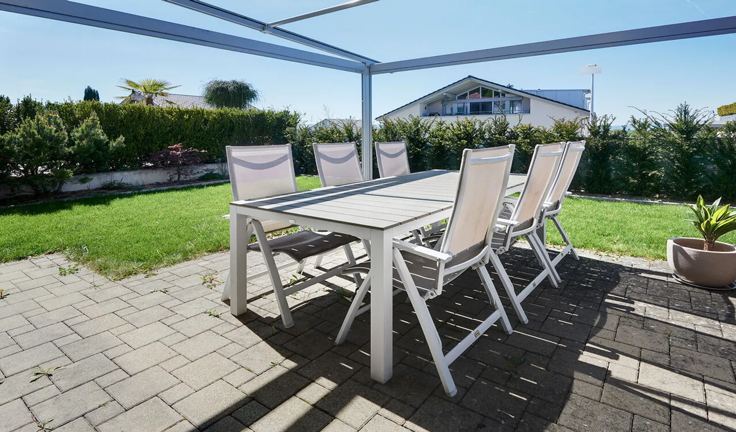 Geräumiges Doppeleinfamilienhaus bei Zürich - Foto 2 von 7
