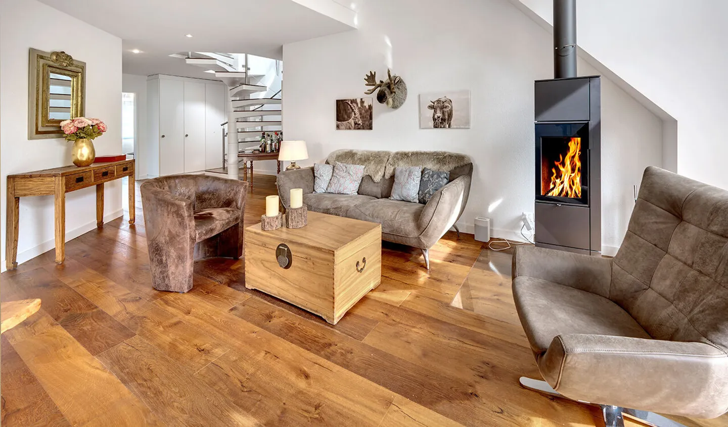 Stylish 4.5-room maisonette penthouse with a view of Pilatus - Photo 1 of 8