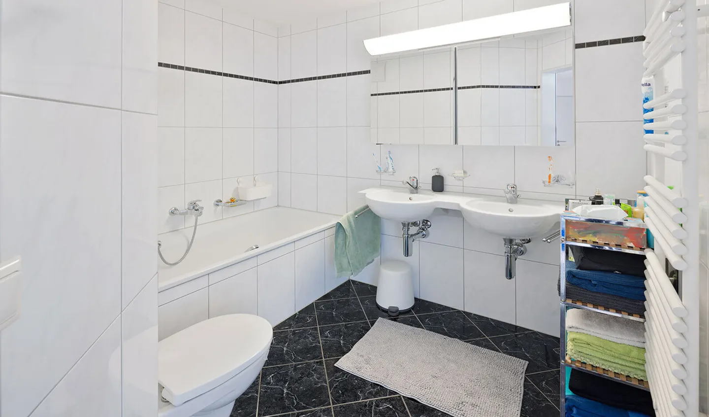 Appartamento luminoso in città - Flair urbano tra Neustadt e il lago - Foto 4 di 6