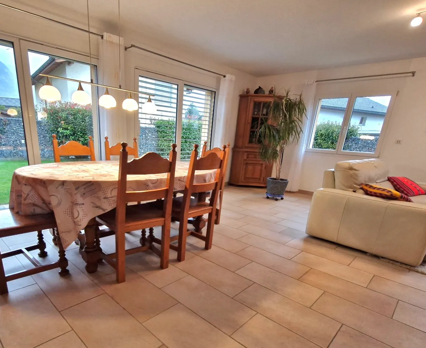 Superbe villa au sein d'un quartier paisible - Foto 6 di 12