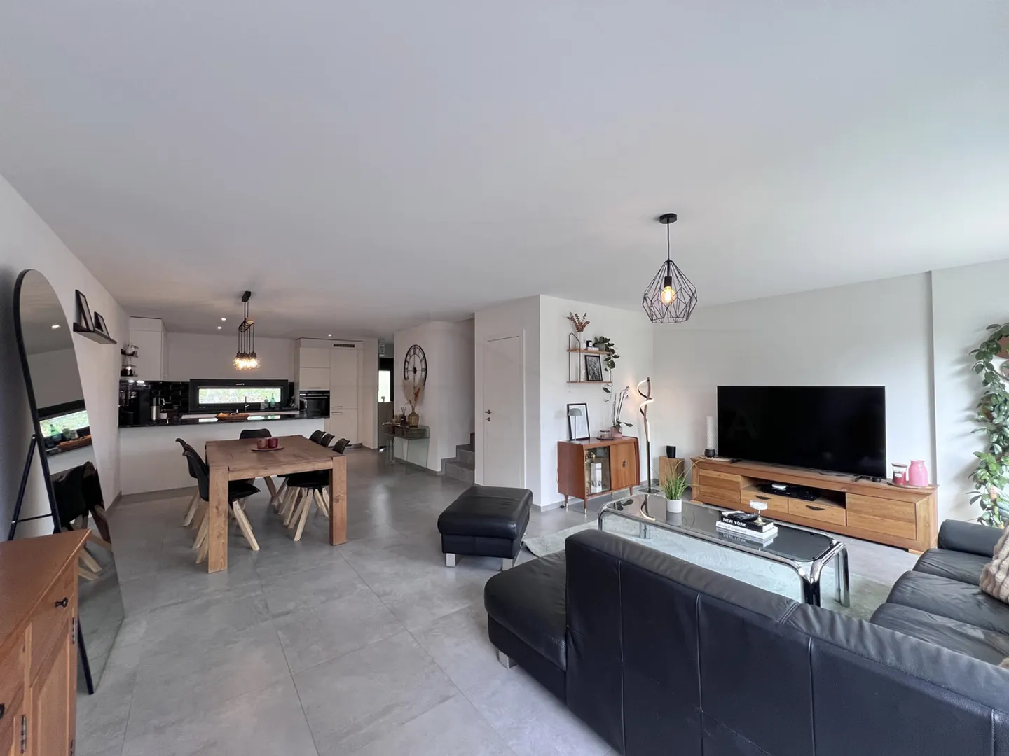 Maison mitoyenne contemporaine de 4.5 pièces - Photo 5 of 12