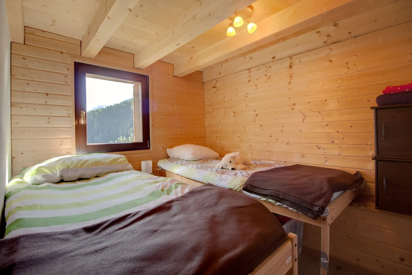 Chalet for secondary residence - Photo 6 of 11