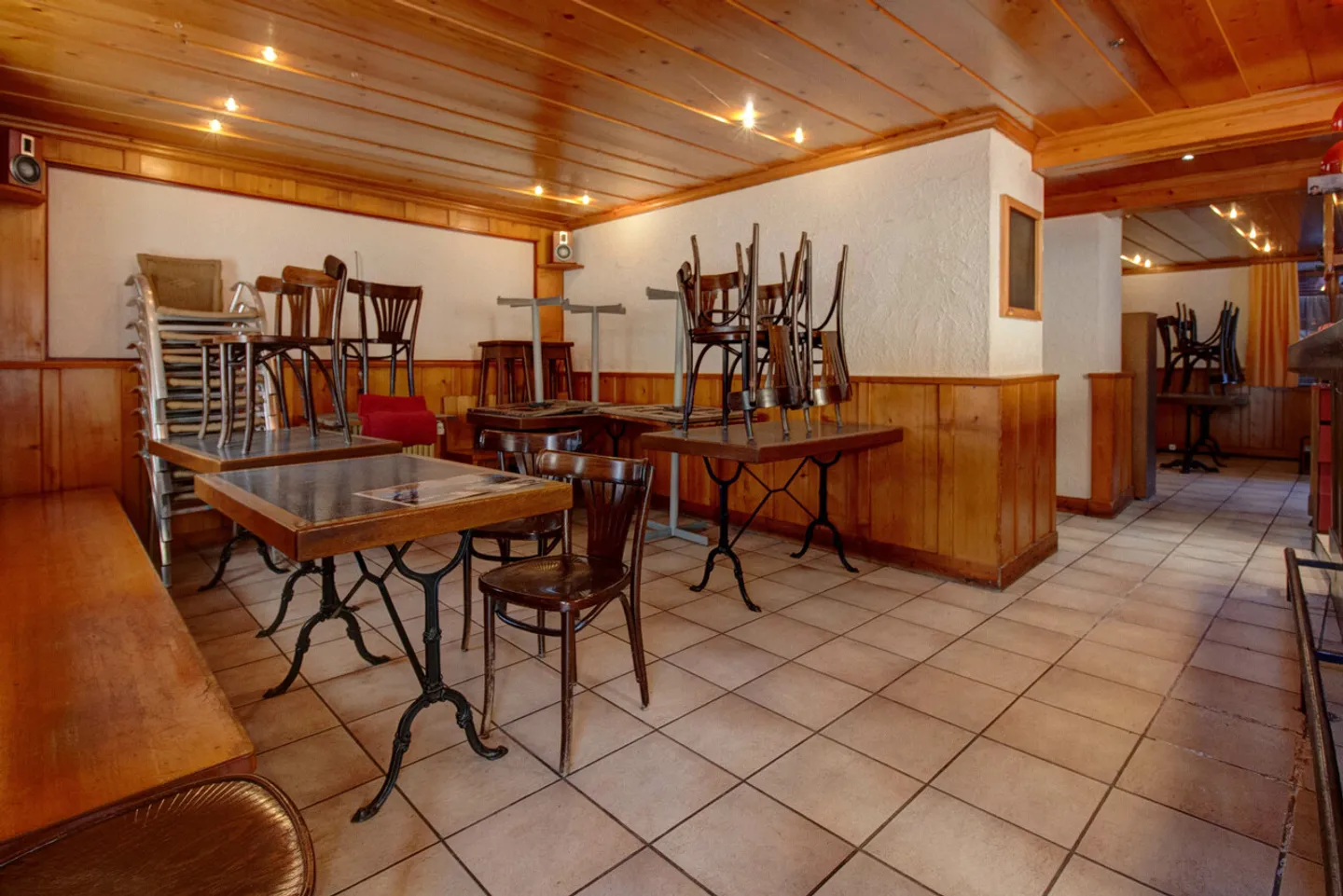 Gemischt genutztes Gebäude in Versegères - Foto 8 von 13