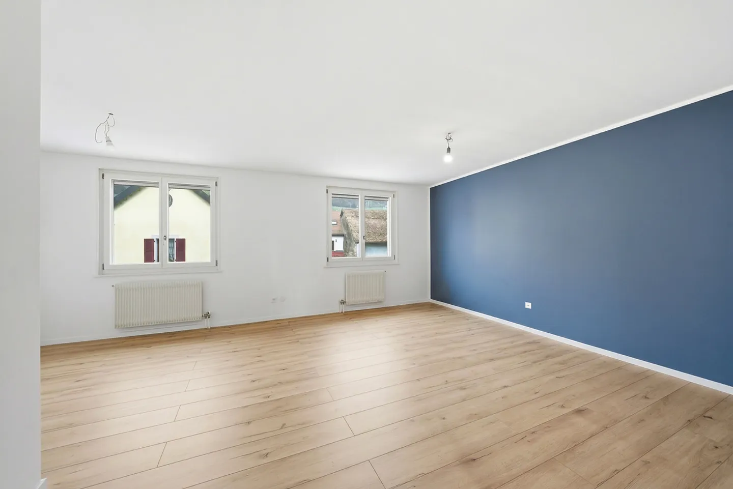 Village house with 7.5 rooms and pool in the heart of Gilly - Photo 10 of 13