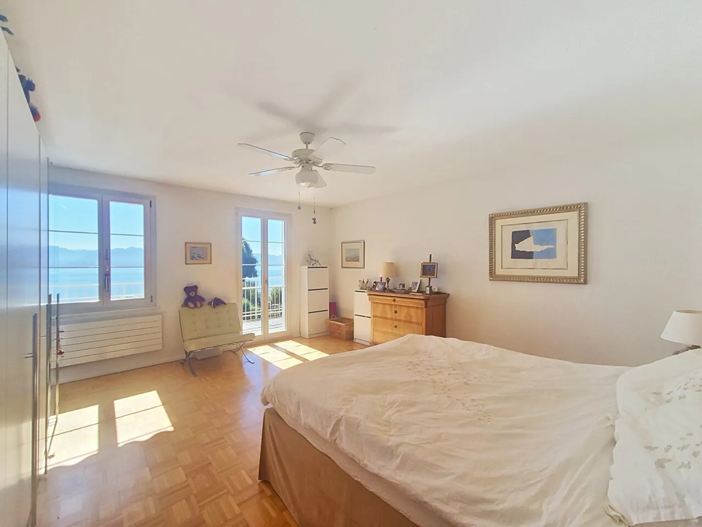 Im Herzen von Rolle, Penthouse mit Balkon und atemberaubendem Blick auf den See - Foto 5 von 11