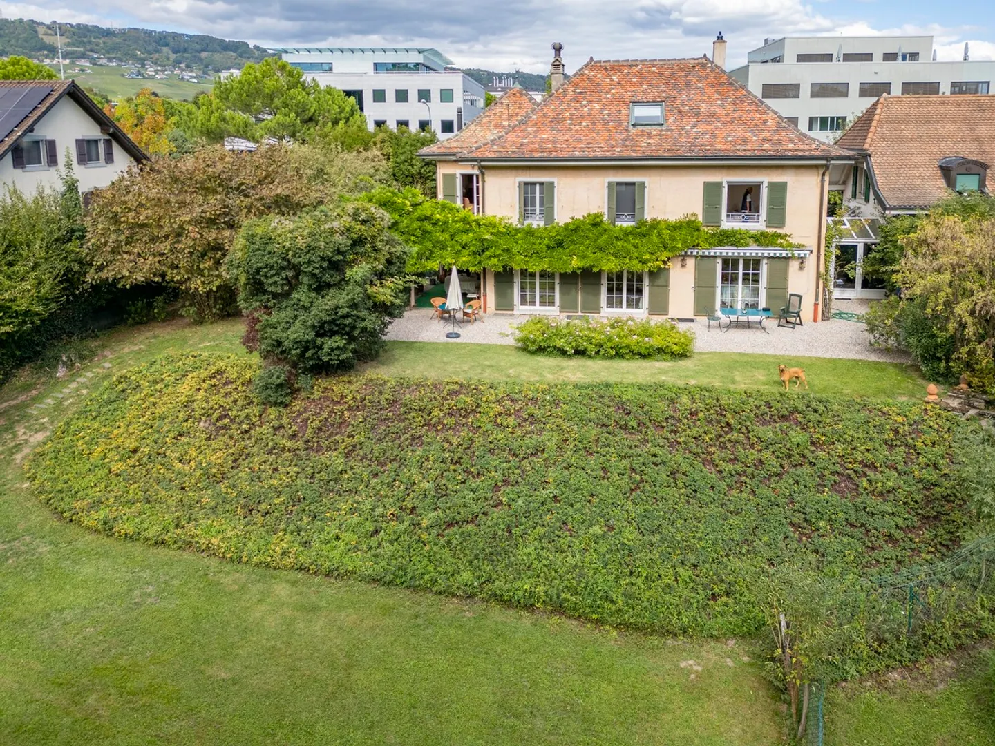 Villa de caractère avec jardin - Photo 1 sur 13