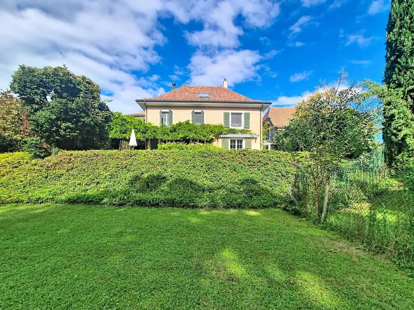Villa de caractère avec jardin - Photo 12 sur 13