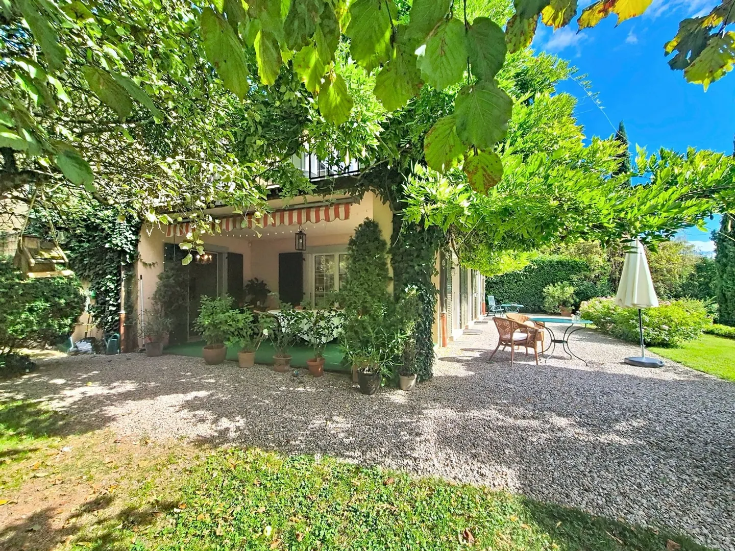 Villa de caractère avec jardin - Photo 11 sur 13