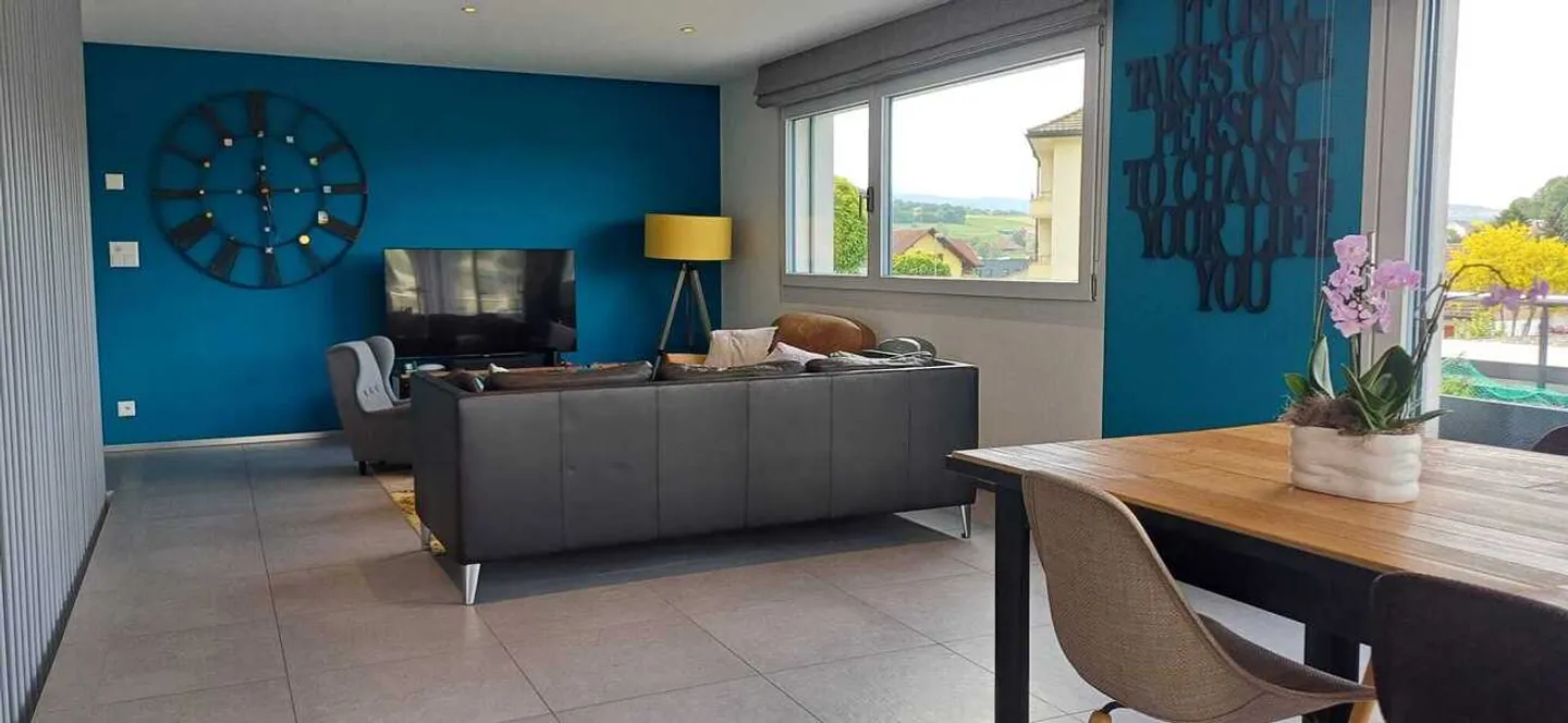 Prächtige Villa. 6,5 Zimmer am Feldrand. Helle Villa. - Foto 8 von 8