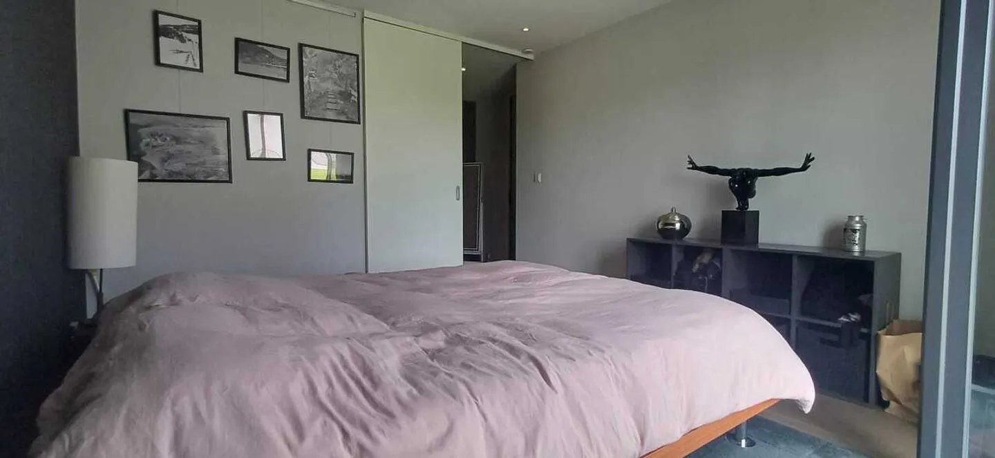 Prächtige Villa. 6,5 Zimmer am Feldrand. Helle Villa. - Foto 4 von 8