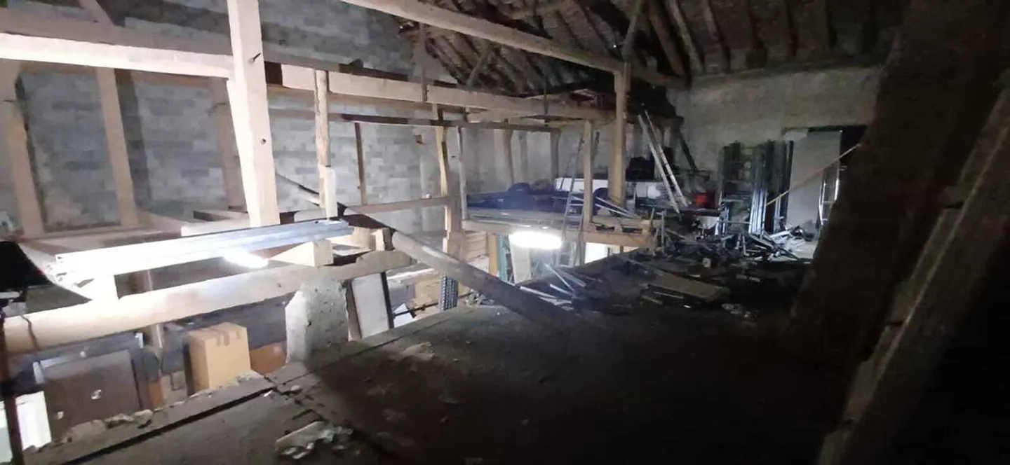 Old building for sale as a depot with residential potential - Photo 2 of 6