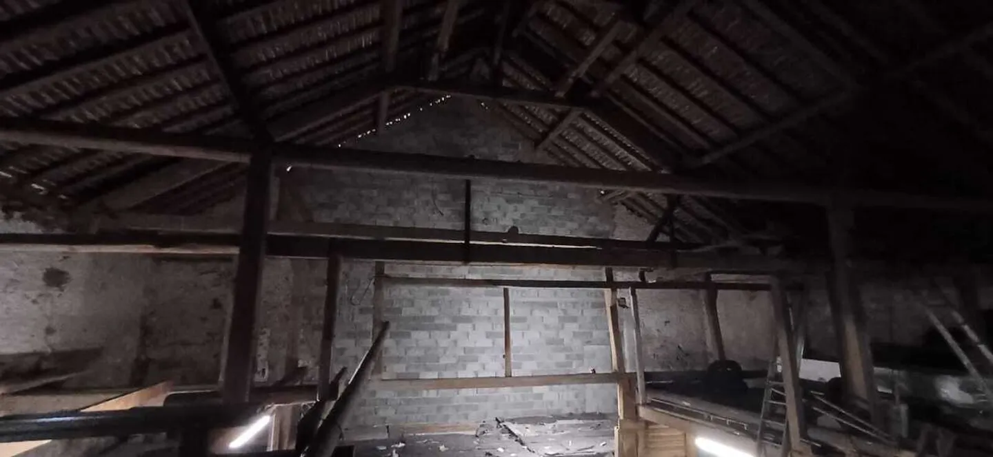 Old building for sale as a depot with residential potential - Photo 5 of 6