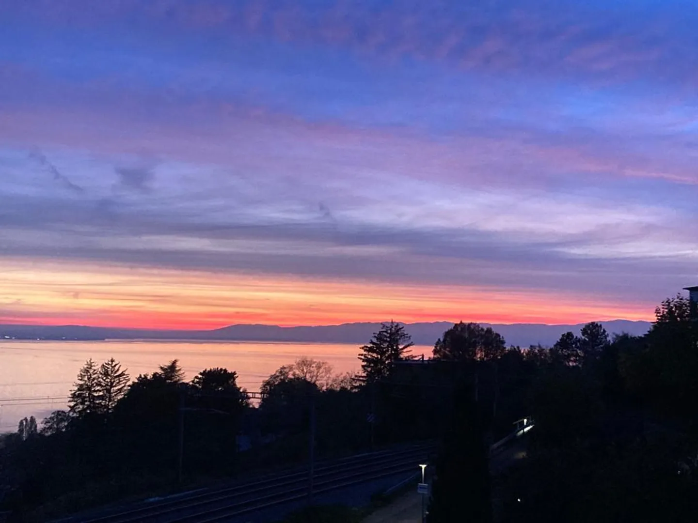 SCHÖNE WOHNUNG, 185m2 + 100m2 Terrasse zu verkaufen - Foto 2 von 5