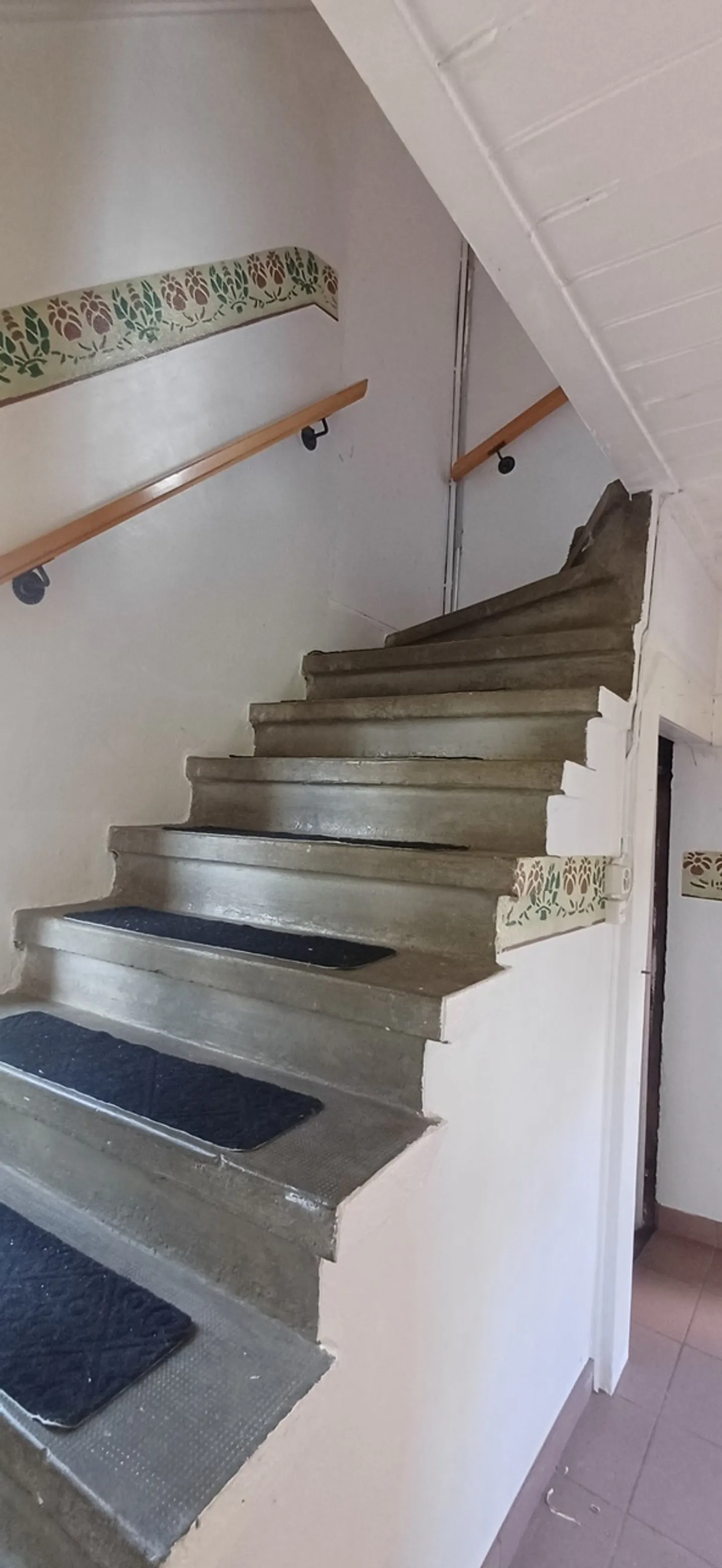 Farm with great potential. For family or investor. 4700 m2 - Photo 6 of 13