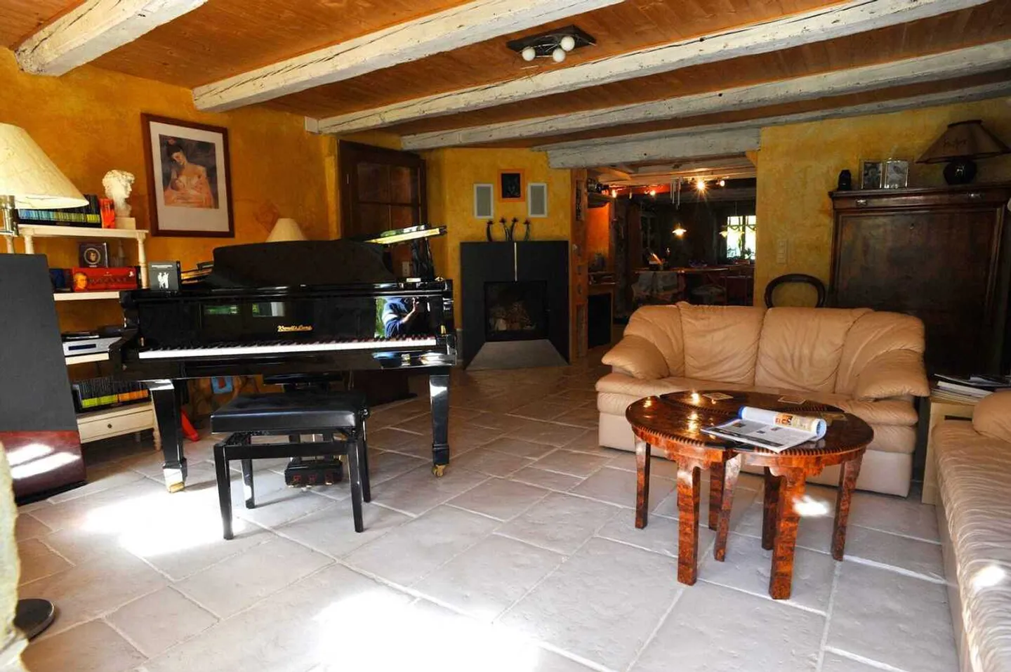 EINLADENDES HAUS MIT 9 ZIMMERN. CHARME UND CHARAKTER. 2000 QM. BACH - Foto 13 von 13